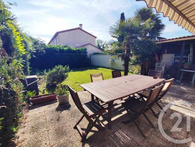 maison à vendre - 4 pièces - 84.69 m2 - VAULX EN VELIN - 69 - RHONE-ALPES - Century 21 Villa Urbana