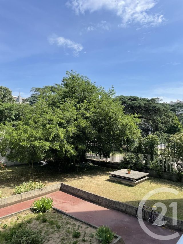 Appartement F4 à vendre - 4 pièces - 82.68 m2 - VILLEURBANNE - 69 - RHONE-ALPES - Century 21 Villa Urbana