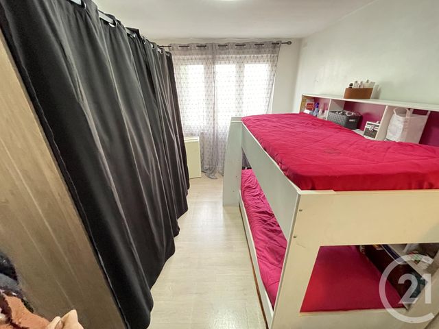 Afficher la photo en grand Appartement F3 à vendre - 3 pièces - 57.61 m2 - VILLEURBANNE - 69 - RHONE-ALPES - Century 21 Villa Urbana
