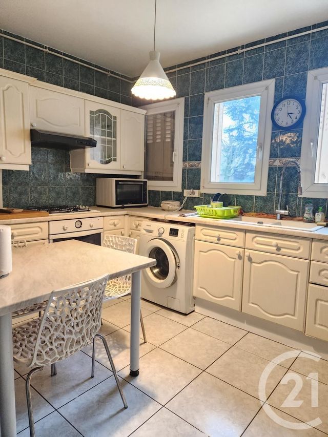 Afficher la photo en grand Appartement F5 à vendre - 5 pièces - 85.0 m2 - VILLEURBANNE - 69 - RHONE-ALPES - Century 21 Villa Urbana