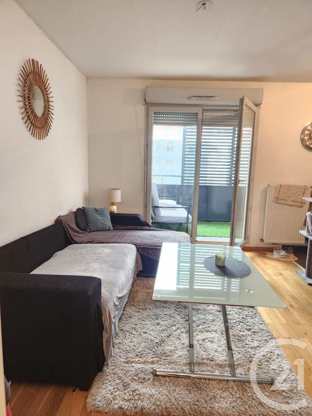 Afficher la photo en grand Appartement F2 à vendre - 2 pièces - 40.0 m2 - VILLEURBANNE - 69 - RHONE-ALPES - Century 21 Villa Urbana