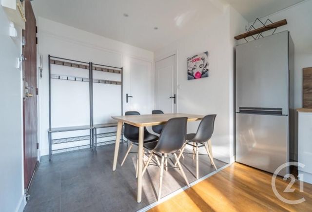 Appartement F4 à vendre - 4 pièces - 63.0 m2 - BRON - 69 - RHONE-ALPES - Century 21 Villa Urbana