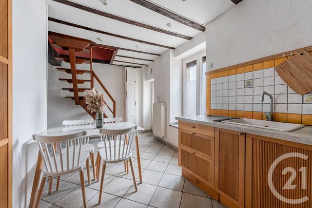 maison à vendre - 4 pièces - 77.0 m2 - ST PRIEST - 69 - RHONE-ALPES - Century 21 Villa Urbana