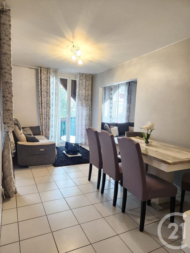 Appartement F5 à vendre - 5 pièces - 92.61 m2 - VENISSIEUX - 69 - RHONE-ALPES - Century 21 Villa Urbana