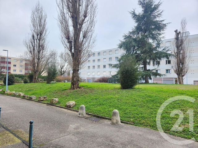 Appartement F5 à vendre - 5 pièces - 92.61 m2 - VENISSIEUX - 69 - RHONE-ALPES - Century 21 Villa Urbana