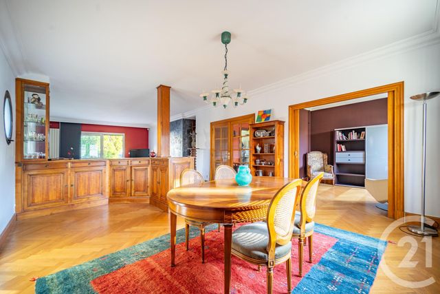Afficher la photo en grand maison à vendre - 6 pièces - 262.0 m2 - BRON - 69 - RHONE-ALPES - Century 21 Villa Urbana