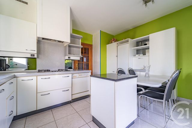 Afficher la photo en grand maison à vendre - 6 pièces - 262.0 m2 - BRON - 69 - RHONE-ALPES - Century 21 Villa Urbana