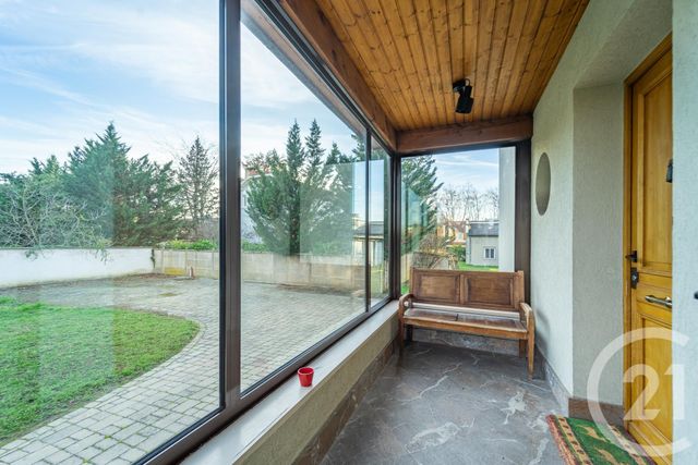 Afficher la photo en grand maison à vendre - 6 pièces - 262.0 m2 - BRON - 69 - RHONE-ALPES - Century 21 Villa Urbana