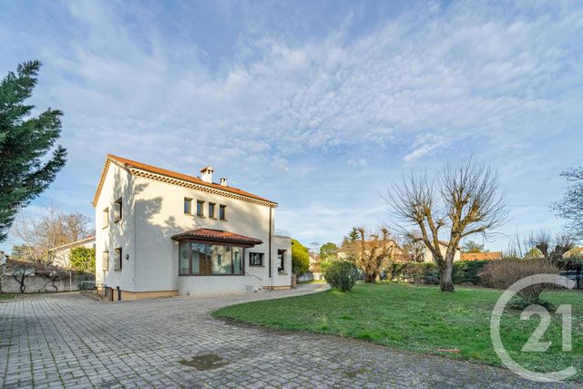 Afficher la photo en grand maison à vendre - 6 pièces - 262.0 m2 - BRON - 69 - RHONE-ALPES - Century 21 Villa Urbana