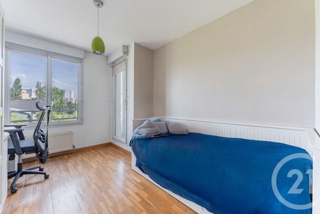 Appartement F3 à vendre - 3 pièces - 72.1 m2 - VAULX EN VELIN - 69 - RHONE-ALPES - Century 21 Villa Urbana