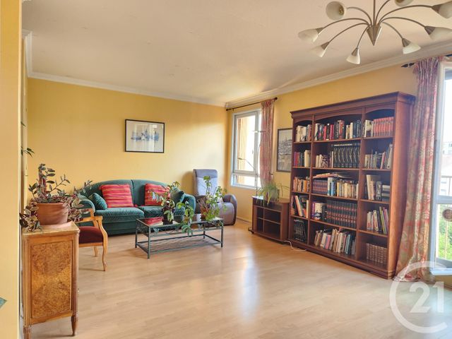 Appartement F5 à vendre - 5 pièces - 87.26 m2 - VILLEURBANNE - 69 - RHONE-ALPES - Century 21 Villa Urbana