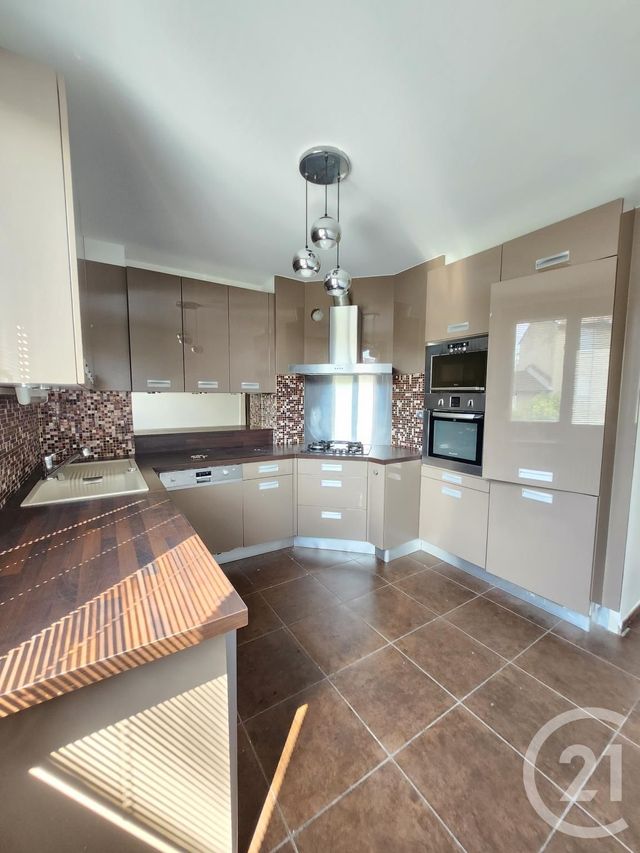 Afficher la photo en grand Appartement F4 à vendre - 4 pièces - 78.41 m2 - VILLEURBANNE - 69 - RHONE-ALPES - Century 21 Villa Urbana