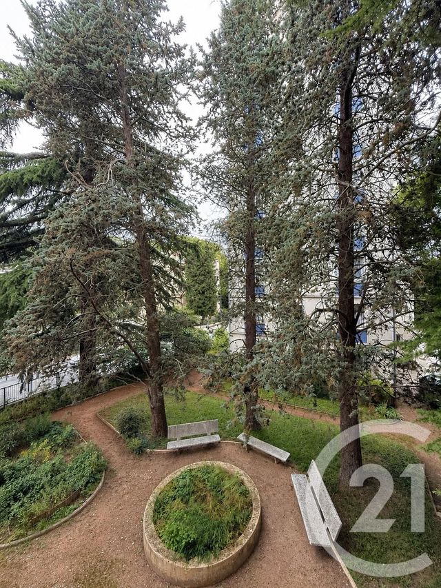 Appartement F4 à vendre - 4 pièces - 78.41 m2 - VILLEURBANNE - 69 - RHONE-ALPES - Century 21 Villa Urbana