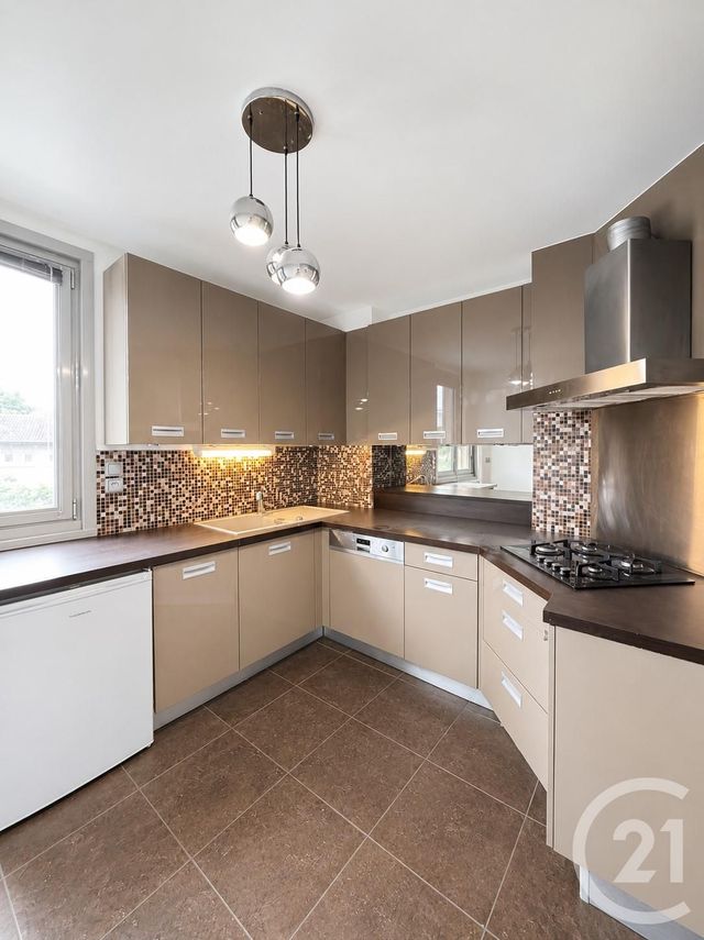 Appartement F4 à vendre - 4 pièces - 78.41 m2 - VILLEURBANNE - 69 - RHONE-ALPES - Century 21 Villa Urbana