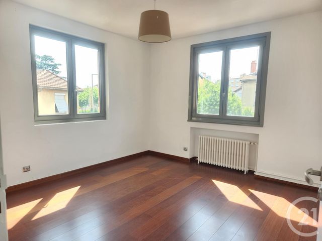 Afficher la photo en grand Appartement F4 à vendre - 4 pièces - 78.41 m2 - VILLEURBANNE - 69 - RHONE-ALPES - Century 21 Villa Urbana