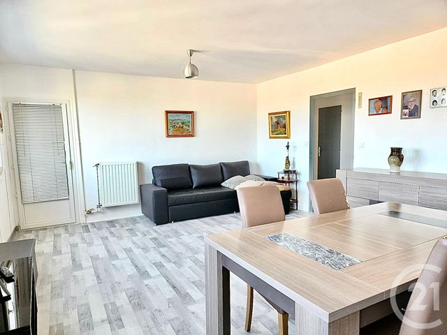 Afficher la photo en grand Appartement F4 à vendre - 4 pièces - 70.0 m2 - VILLEURBANNE - 69 - RHONE-ALPES - Century 21 Villa Urbana