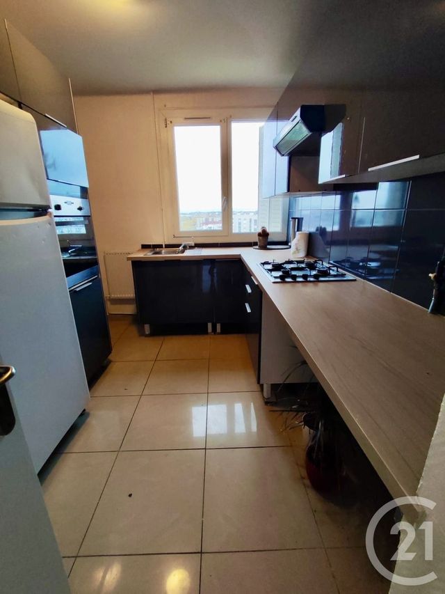 Afficher la photo en grand Appartement F4 à vendre - 4 pièces - 70.0 m2 - VILLEURBANNE - 69 - RHONE-ALPES - Century 21 Villa Urbana