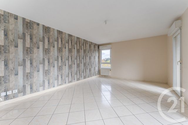 Appartement F4 à vendre - 4 pièces - 84.14 m2 - ST FONS - 69 - RHONE-ALPES - Century 21 Villa Urbana