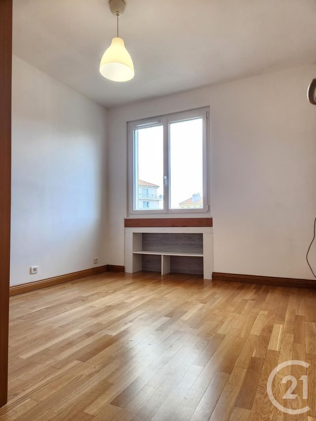 Appartement T2 à vendre - 2 pièces - 45.09 m2 - VILLEURBANNE - 69 - RHONE-ALPES - Century 21 Villa Urbana