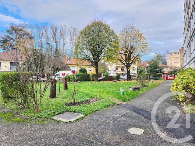 Appartement T2 à vendre - 2 pièces - 45.09 m2 - VILLEURBANNE - 69 - RHONE-ALPES - Century 21 Villa Urbana