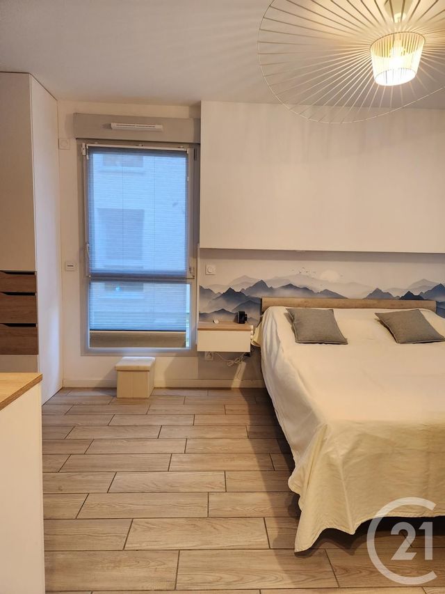 Appartement F3 à vendre - 4 pièces - 82.0 m2 - VILLEURBANNE - 69 - RHONE-ALPES - Century 21 Villa Urbana