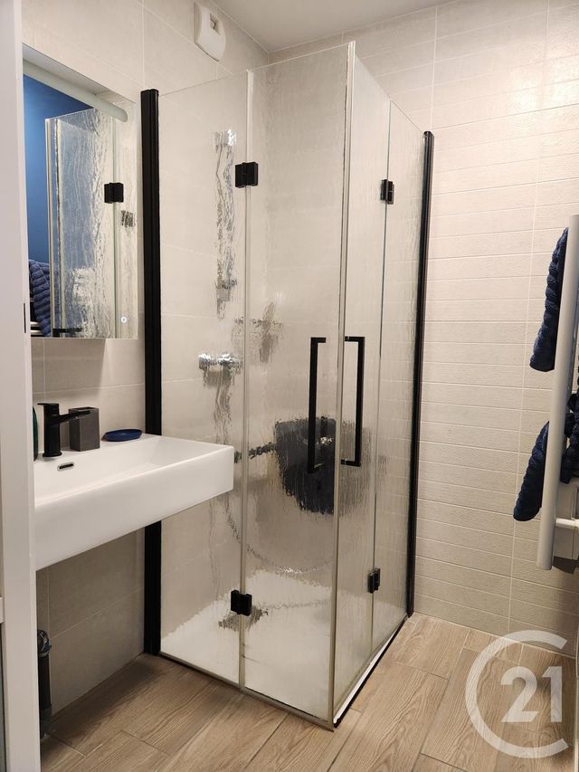 Appartement F3 à vendre - 4 pièces - 82.0 m2 - VILLEURBANNE - 69 - RHONE-ALPES - Century 21 Villa Urbana