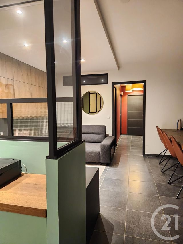 Appartement F3 à vendre - 4 pièces - 82.0 m2 - VILLEURBANNE - 69 - RHONE-ALPES - Century 21 Villa Urbana