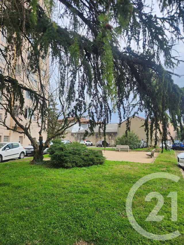 Appartement F4 à vendre - 4 pièces - 77.07 m2 - VILLEURBANNE - 69 - RHONE-ALPES - Century 21 Villa Urbana