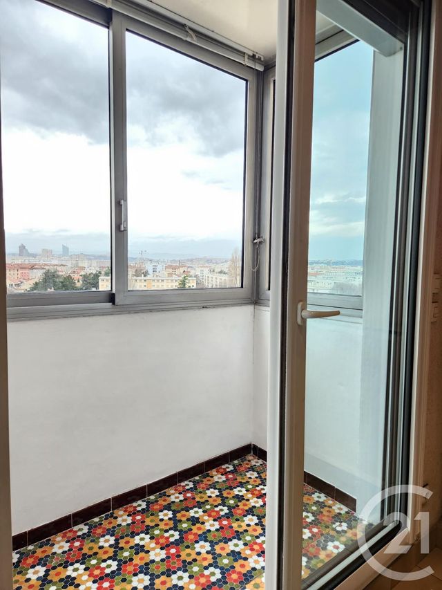 Appartement F4 à vendre - 4 pièces - 77.07 m2 - VILLEURBANNE - 69 - RHONE-ALPES - Century 21 Villa Urbana
