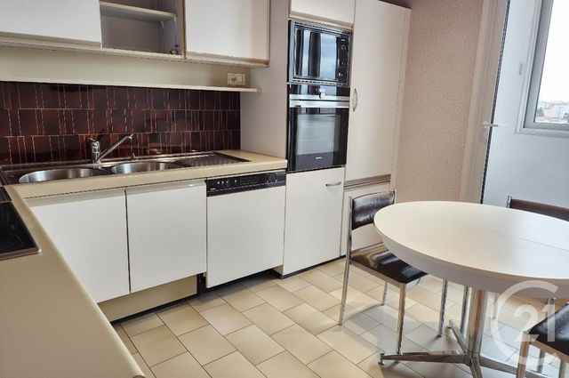 Appartement F4 à vendre - 4 pièces - 77.07 m2 - VILLEURBANNE - 69 - RHONE-ALPES - Century 21 Villa Urbana