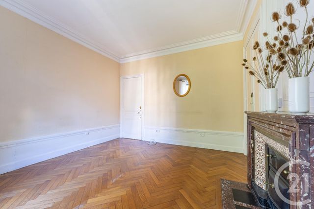 Appartement F4 à vendre - 4 pièces - 108.68 m2 - VILLEURBANNE - 69 - RHONE-ALPES - Century 21 Villa Urbana