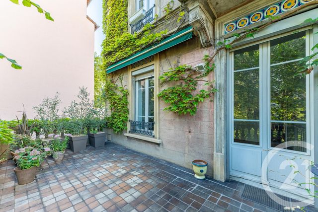 Appartement F4 à vendre - 4 pièces - 108.68 m2 - VILLEURBANNE - 69 - RHONE-ALPES - Century 21 Villa Urbana