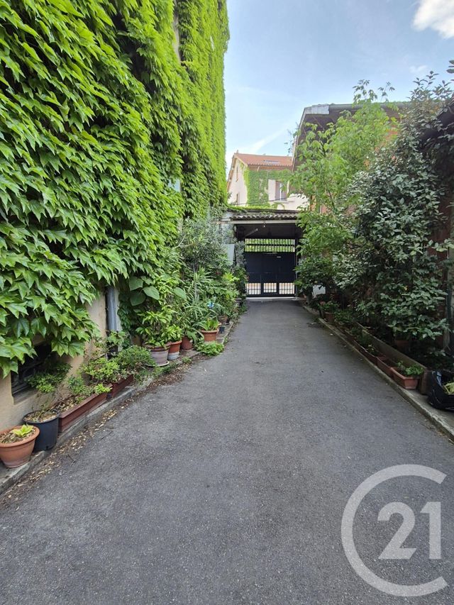 Appartement F4 à vendre - 4 pièces - 108.68 m2 - VILLEURBANNE - 69 - RHONE-ALPES - Century 21 Villa Urbana