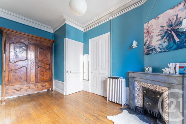 Appartement F4 à vendre - 4 pièces - 108.68 m2 - VILLEURBANNE - 69 - RHONE-ALPES - Century 21 Villa Urbana