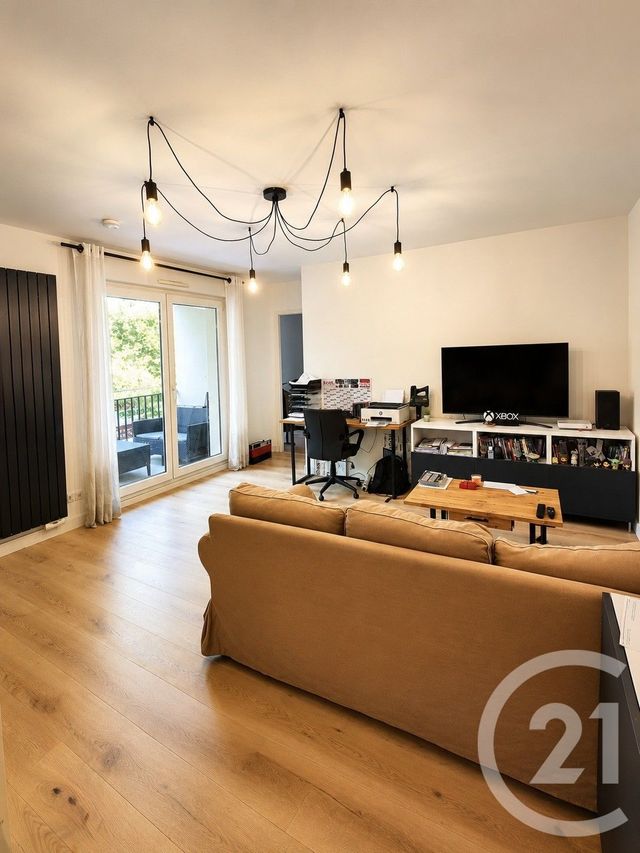 Appartement F2 à vendre - 2 pièces - 49.06 m2 - VAULX EN VELIN - 69 - RHONE-ALPES - Century 21 Villa Urbana