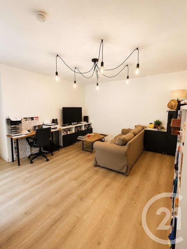 Appartement F2 à vendre - 2 pièces - 49.06 m2 - VAULX EN VELIN - 69 - RHONE-ALPES - Century 21 Villa Urbana