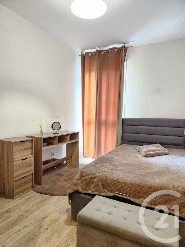 Appartement F3 à vendre - 3 pièces - 59.51 m2 - BRON - 69 - RHONE-ALPES - Century 21 Villa Urbana