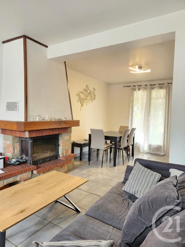 maison à vendre - 4 pièces - 75.0 m2 - VAULX EN VELIN - 69 - RHONE-ALPES - Century 21 Villa Urbana