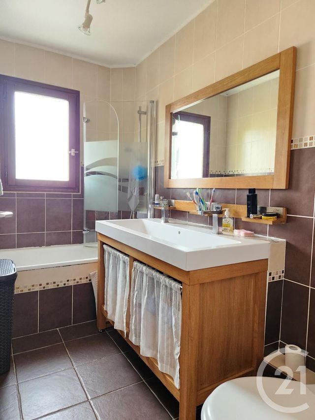 maison à vendre - 4 pièces - 75.0 m2 - VAULX EN VELIN - 69 - RHONE-ALPES - Century 21 Villa Urbana