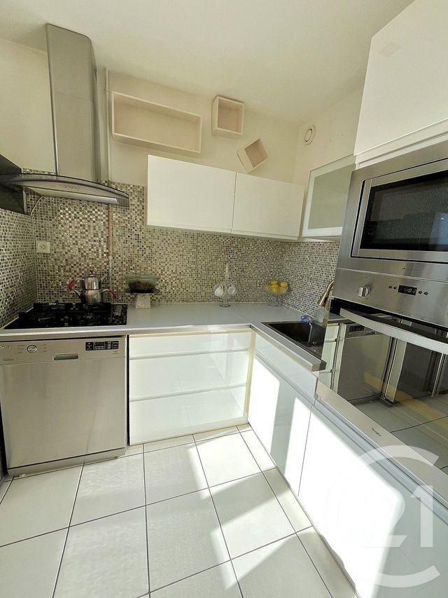 Appartement à vendre - 4 pièces - 66.67 m2 - VAULX EN VELIN - 69 - RHONE-ALPES - Century 21 Villa Urbana