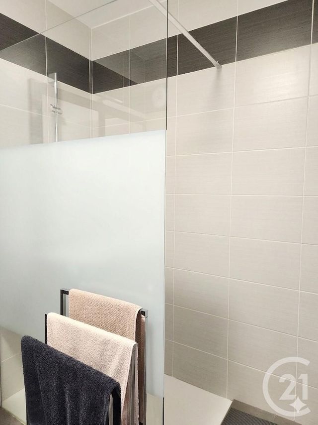 Appartement F4 à vendre - 4 pièces - 96.3 m2 - VILLEURBANNE - 69 - RHONE-ALPES - Century 21 Villa Urbana