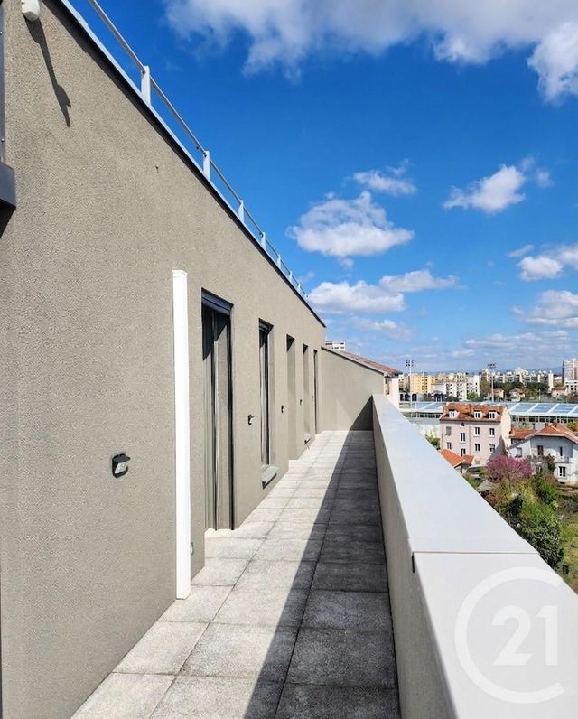 Appartement F4 à vendre - 4 pièces - 96.3 m2 - VILLEURBANNE - 69 - RHONE-ALPES - Century 21 Villa Urbana