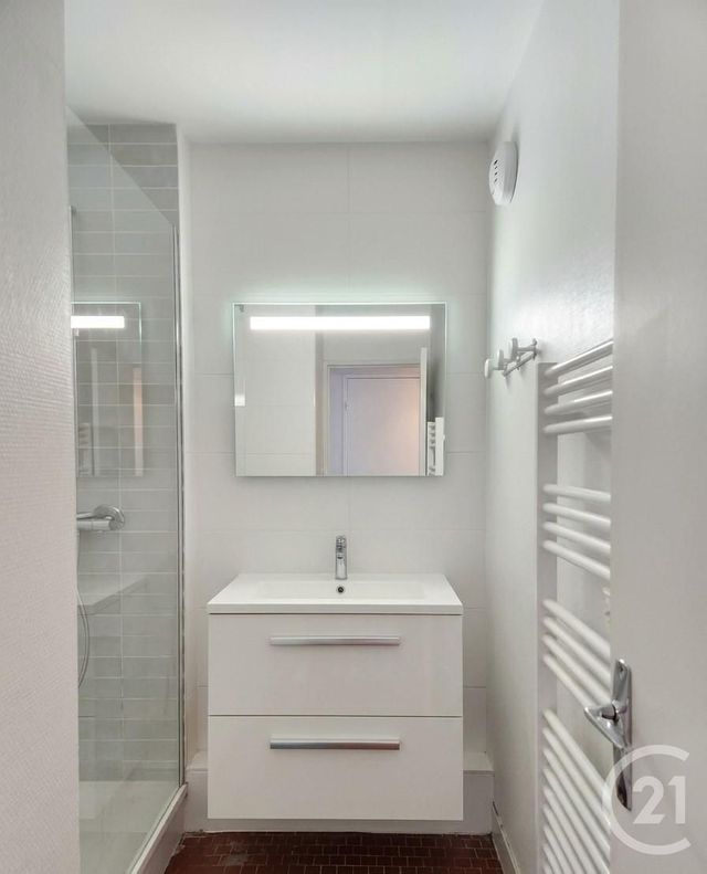 Appartement F3 à vendre - 3 pièces - 69.83 m2 - VILLEURBANNE - 69 - RHONE-ALPES - Century 21 Villa Urbana