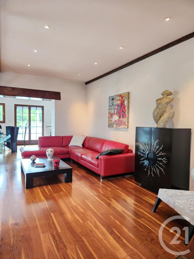 maison à vendre - 5 pièces - 140.0 m2 - VAULX EN VELIN - 69 - RHONE-ALPES - Century 21 Villa Urbana