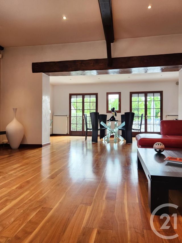 maison à vendre - 5 pièces - 140.0 m2 - VAULX EN VELIN - 69 - RHONE-ALPES - Century 21 Villa Urbana