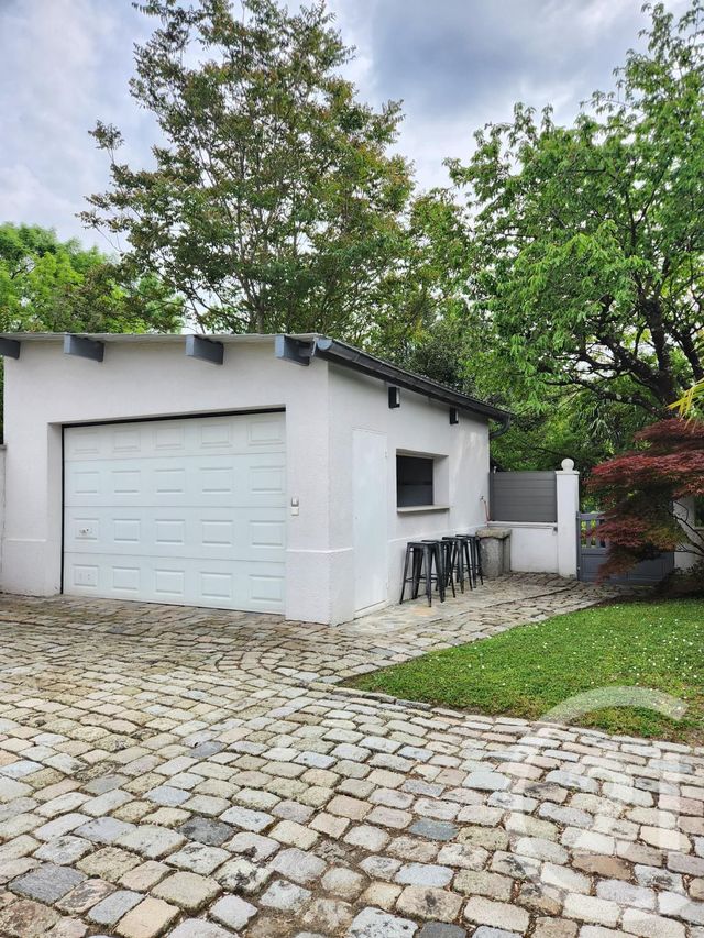 maison à vendre - 5 pièces - 140.0 m2 - VAULX EN VELIN - 69 - RHONE-ALPES - Century 21 Villa Urbana