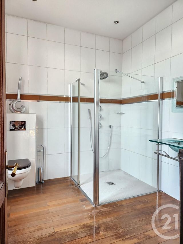 maison à vendre - 5 pièces - 140.0 m2 - VAULX EN VELIN - 69 - RHONE-ALPES - Century 21 Villa Urbana