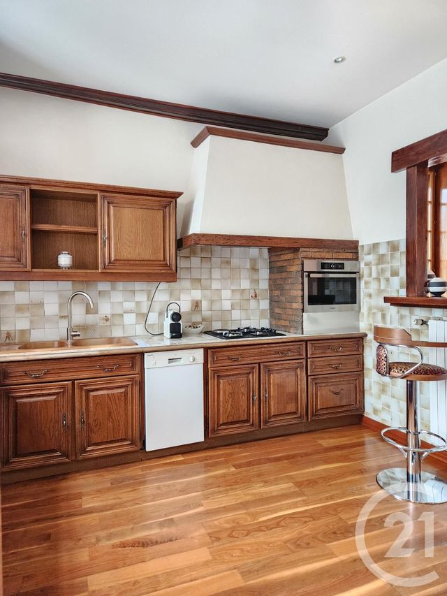 maison à vendre - 5 pièces - 140.0 m2 - VAULX EN VELIN - 69 - RHONE-ALPES - Century 21 Villa Urbana