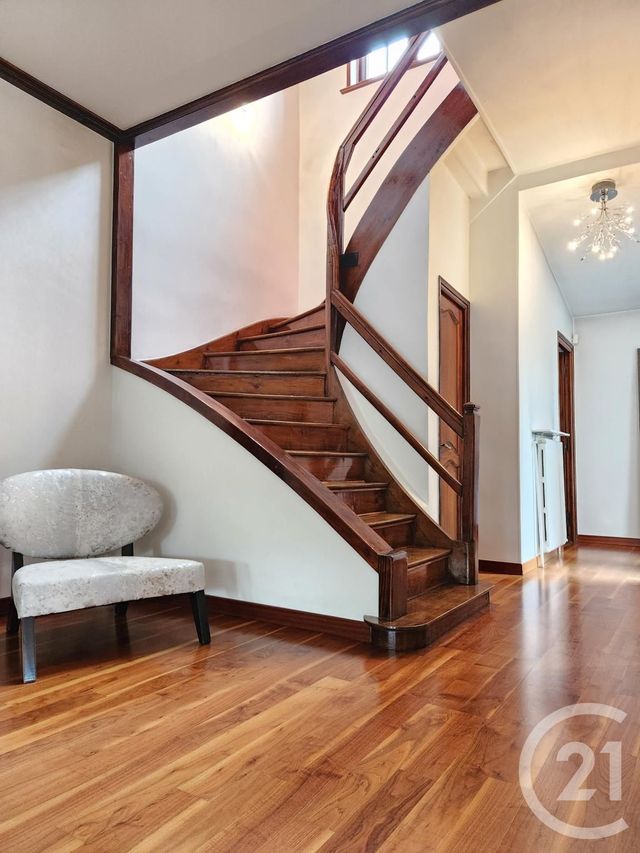 maison à vendre - 5 pièces - 140.0 m2 - VAULX EN VELIN - 69 - RHONE-ALPES - Century 21 Villa Urbana