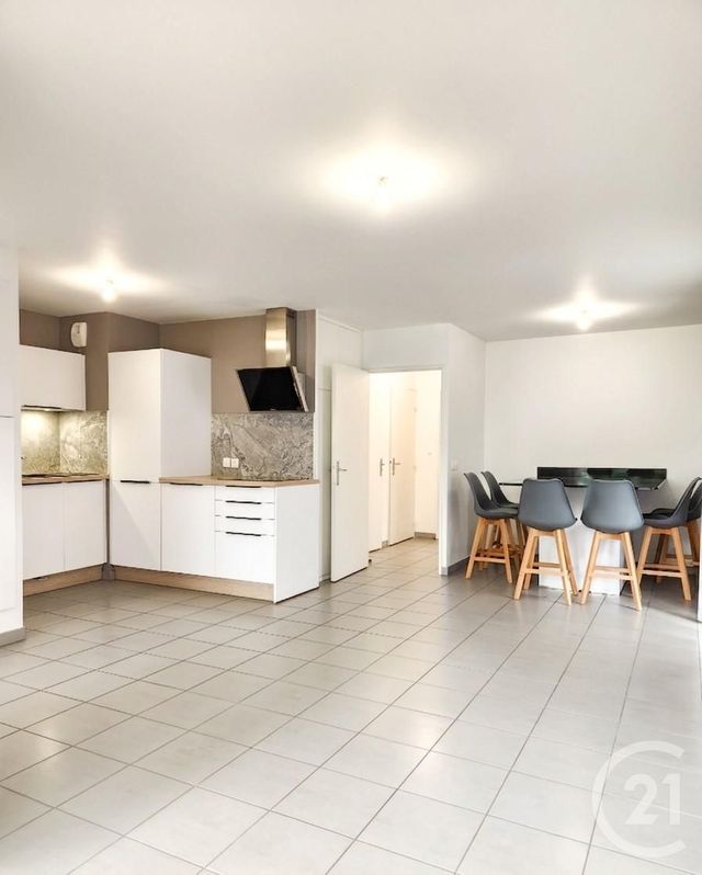Appartement F3 à vendre - 3 pièces - 63.0 m2 - VILLEURBANNE - 69 - RHONE-ALPES - Century 21 Villa Urbana